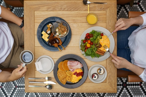 【トレインビュー確約プラン】お部屋から電車が見える！！スーペリアツイン＜朝食付き＞